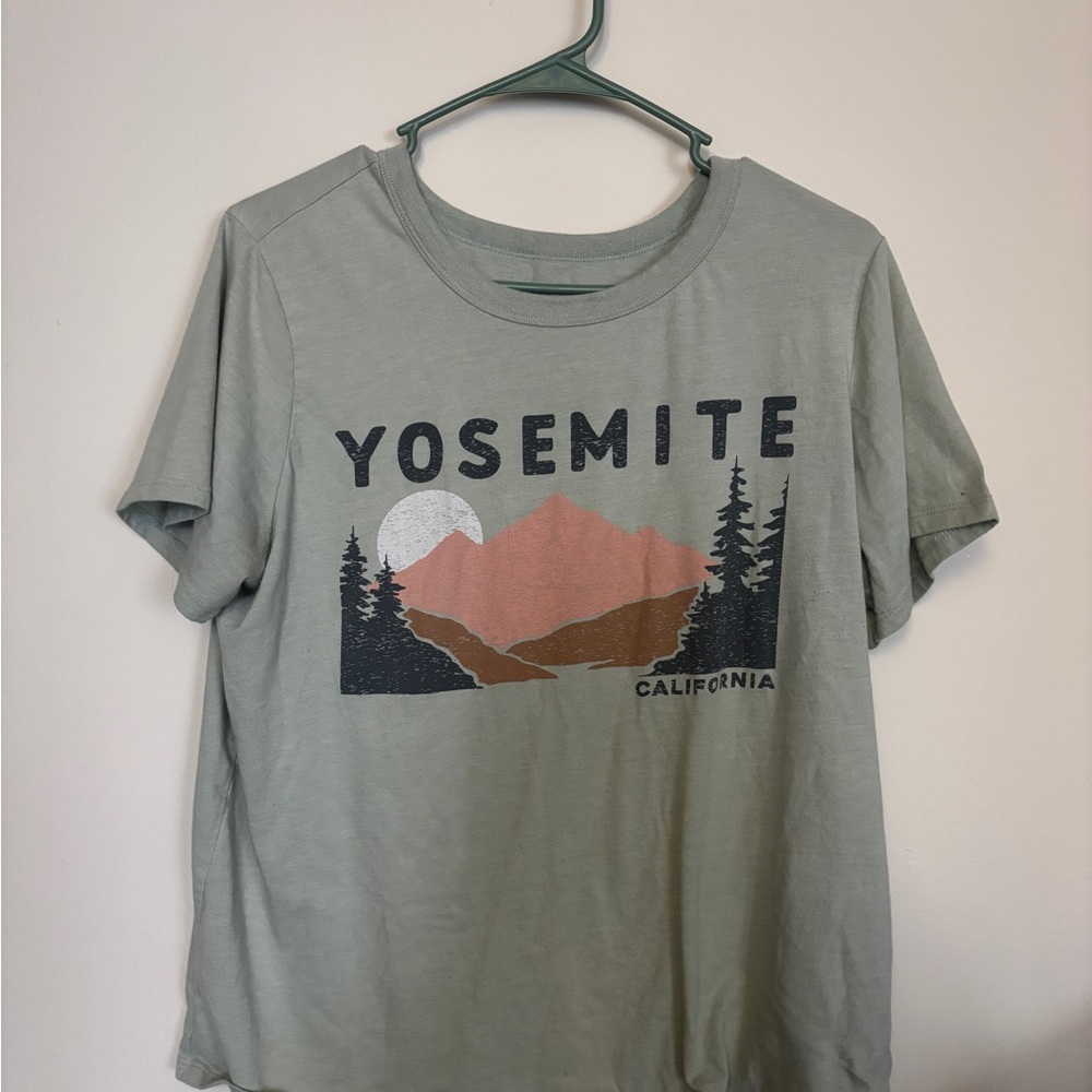 Yosemite Graphic T-Shirt